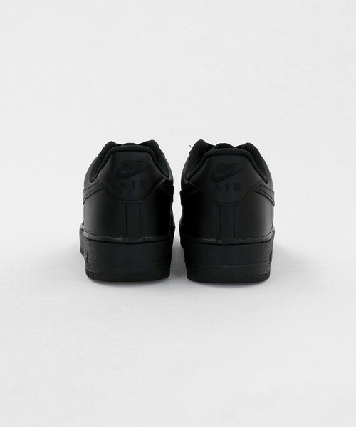 NIKE(ナイキ)の「<NIKE>AIRFORCE 1 07/エアフォース1(スニーカー・メンズ・ホワイト/ブラック・27cm/28.5cm/26.5cm/28cm/29cm/27.5cm/26cm)」の6枚目の写真