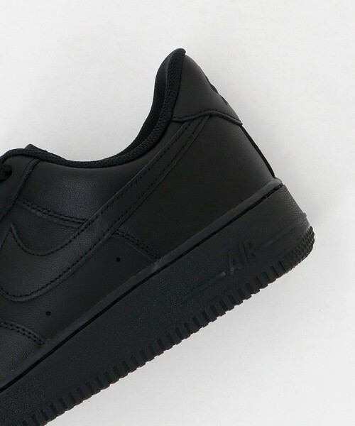 NIKE(ナイキ)の「<NIKE>AIRFORCE 1 07/エアフォース1(スニーカー・メンズ・ホワイト/ブラック・27cm/28.5cm/26.5cm/28cm/29cm/27.5cm/26cm)」の10枚目の写真