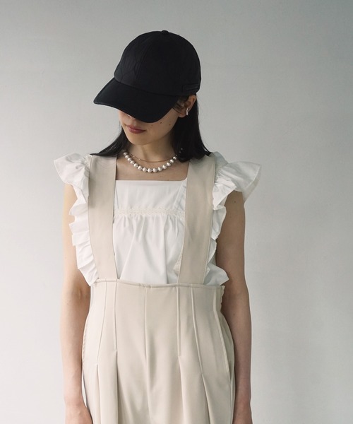 O'fmus(オフムス)の「【O'fmus】ハイストラップ ワイドパンツ ofmw25s052(サロペット/オーバーオール・レディース・チャコールグレー/アイボリー・FREE)」の10枚目の写真