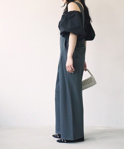 O'fmus(オフムス)の「【O'fmus】ハイストラップ ワイドパンツ ofmw25s052(サロペット/オーバーオール・レディース・チャコールグレー/アイボリー・FREE)」の19枚目の写真
