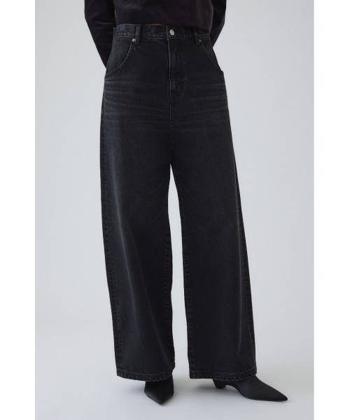 RIM.ARK（リムアーク）の「Middle straight black denim ミドルストレートブラックデニム（デニムパンツ・レディース・ブラック・36/38）」の6枚目の写真