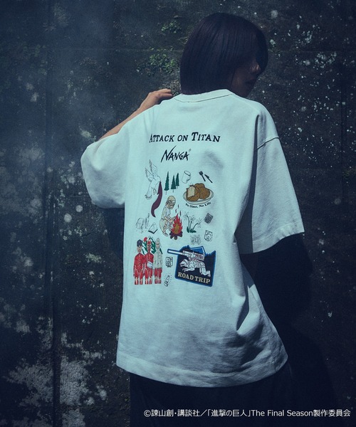 NANGA（ナンガ）の「進撃の巨人 × NANGA TEE（Tシャツ/カットソー・メンズ・ブラック/ホワイト・S/M/L/XL）」の4枚目の写真