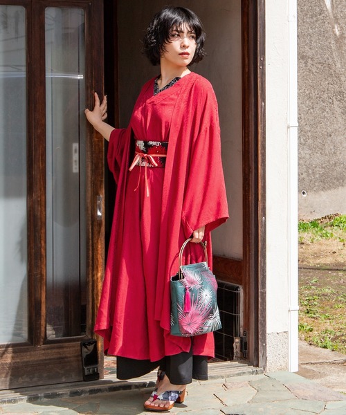 カヤ(カヤ)の「【カヤ】菊薫るUV長羽織(カーディガン/ボレロ・レディース・スミクロ/グリーン/レッド/ネイビー・FREE)」の4枚目の写真