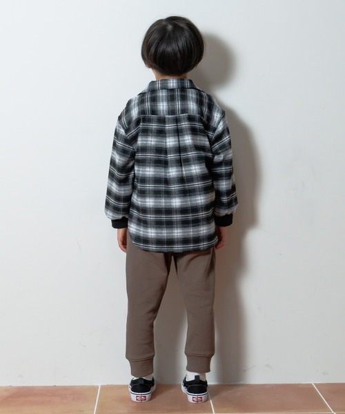 MAKE YOUR DAY（メイクユアデイ）の「無地とチェックのスタンダード長袖シャツ■80～140cm（シャツ/ブラウス・キッズ・ブラック/オフホワイト/ネイビー/ブラウン・140/120/110/100/90/80/130）」の12枚目の写真