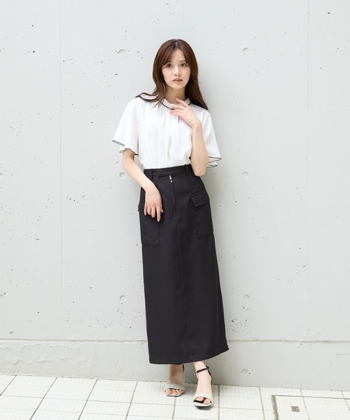 Andemiu（アンデミュウ）の「2WAYラッフルブラウス574992（シャツ/ブラウス・レディース・ネイビー/ホワイト×ブラック/オフホワイト/ブルー・FREE）」の14枚目の写真