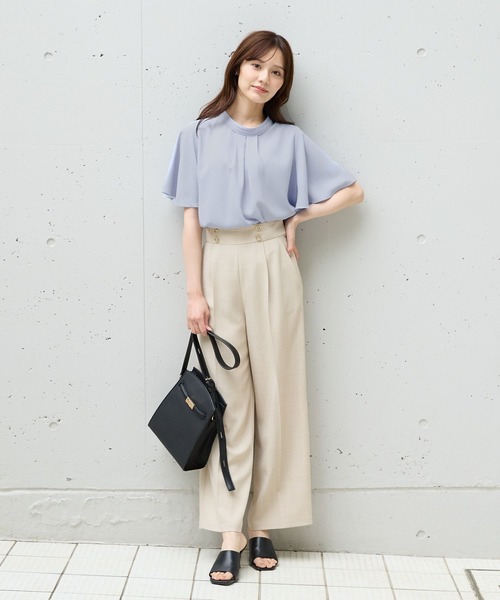 Andemiu（アンデミュウ）の「2WAYラッフルブラウス574992（シャツ/ブラウス・レディース・ネイビー/ホワイト×ブラック/オフホワイト/ブルー・FREE）」の9枚目の写真