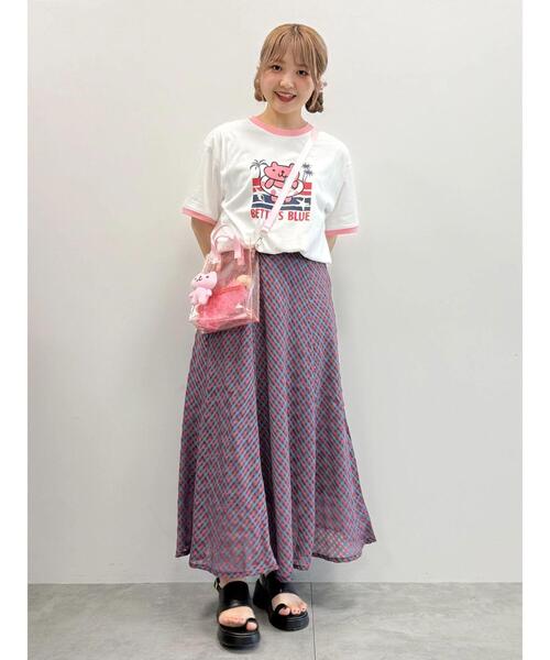 BETTY'S BLUE（べティーズブルー）の「エイミーちゃん PVCショルダーバッグ（ハンドバッグ・レディース・ピンク・F）」の4枚目の写真