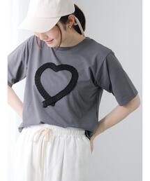 Te chichi TERRASSE（テチチテラス）の「ハートフリル刺繍Tシャツ（Tシャツ/カットソー）」
