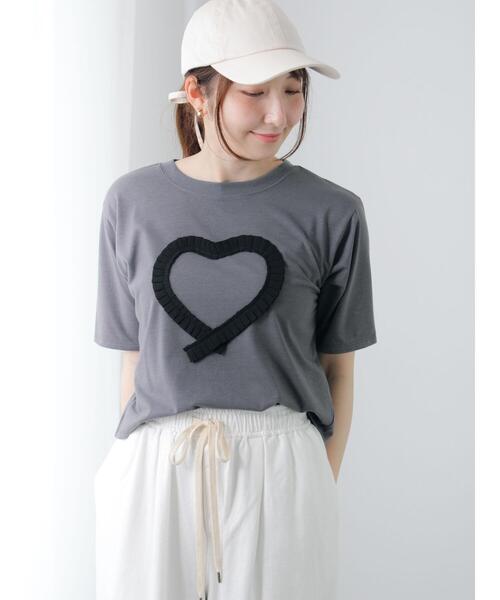 Te chichi TERRASSE(テチチテラス)の「ハートフリル刺繍Tシャツ(Tシャツ/カットソー・レディース・ブラック/オフホワイト/グレー・F)」の6枚目の写真