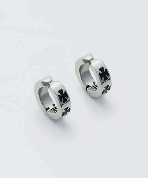 WYZ surgical stainless(ダブリューワイジィーサージカルステンレス)の「【 金属アレルギー対応 】クロスデザイン フープイヤリング サージカルステンレス(両耳用)(イヤリング・メンズ・シルバー/ブラック・FREE)」の11枚目の写真