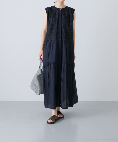 ダークグレー ノースリーブ ワンピース　中古品 GRACE CONTINENTAL(グレースコンチネンタル) ノースリーブ