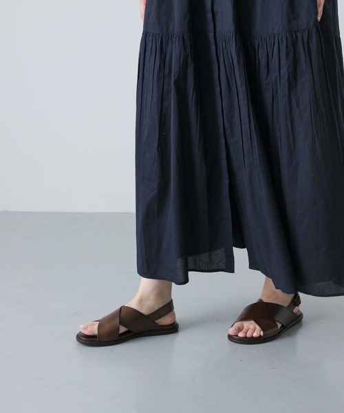 かぐれ　フロント刺繍ノースリーブワンピース　サイズ1 タグ付新品 かぐれ（カグレ）の「『2サイズ展開』フロント刺繍ノースリーブ