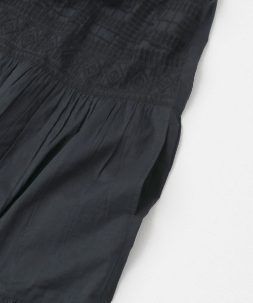 かぐれ（カグレ）の「『2サイズ展開』フロント刺繍ノースリーブ