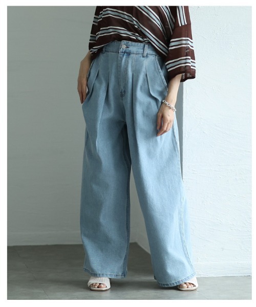 Sawa a la mode(サワアラモード)の「ダブルタックデニムバギーパンツ(デニムパンツ・レディース・ブルー系その他・FREE)」の11枚目の写真