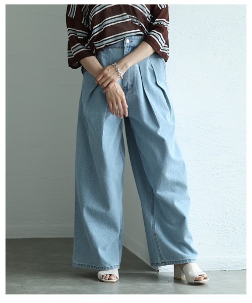Sawa a la mode(サワアラモード)の「ダブルタックデニムバギーパンツ(デニムパンツ・レディース・ブルー系その他・FREE)」の19枚目の写真
