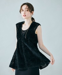 Audie a Muses（オーディアミューズ）の「チュール刺繍レイヤードジレ（ベスト）」