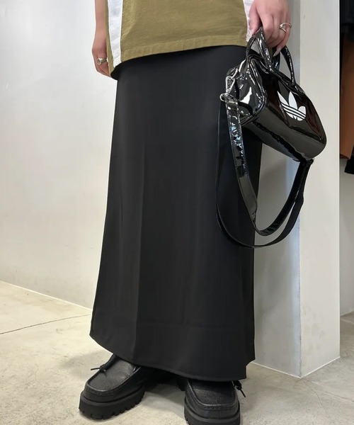 adidas Originals（アディダスオリジナルス）の「ADIDAS WMNS ADICOLOR BB XS MBH67（ショルダーバッグ・レディース・ピンク/パープル/ブラック/カーキ・ONE SIZE）」の13枚目の写真