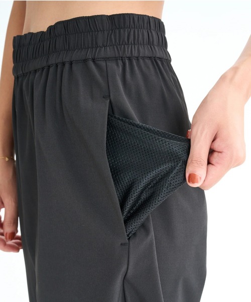 ROXY（ロキシー）の「MY 1ST ROXY PANTS/ロキシー水陸両用速乾UVケアウエストゴムストレッチジョガーパンツ（その他パンツ・レディース・ピンク/グリーン/ブラック・LARGE/MEDIUM/SMALL）」の14枚目の写真