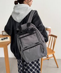 DISCOAT（ディスコート）の「【ユニセックス/9ポケット/サコッシュ付き】ユーティリティバックパック（バックパック/リュック）」