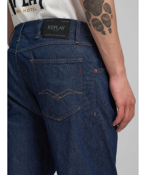 REPLAY(リプレイ)の「リラックステーパードWAINEインディゴストレッチデニム(デニムパンツ・メンズ・ダークブルー・W28xL32/W29xL32/W30xL32/W31xL32/W32xL32/W33xL32/W34xL32/W36xL32)」の7枚目の写真