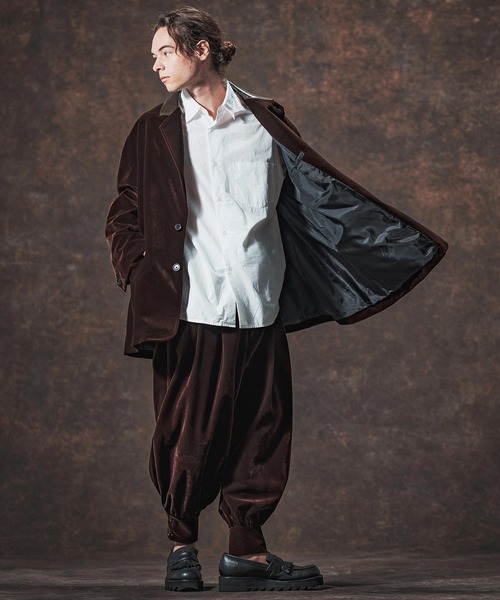 Jih Nunc（ジーヌンク）の「mj10996-襟切り替えAラインベルベットジャケット(JIH-R1131)（テーラードジャケット・メンズ・ブラック/パープル/ブラウン・L/M/S）」の20枚目の写真