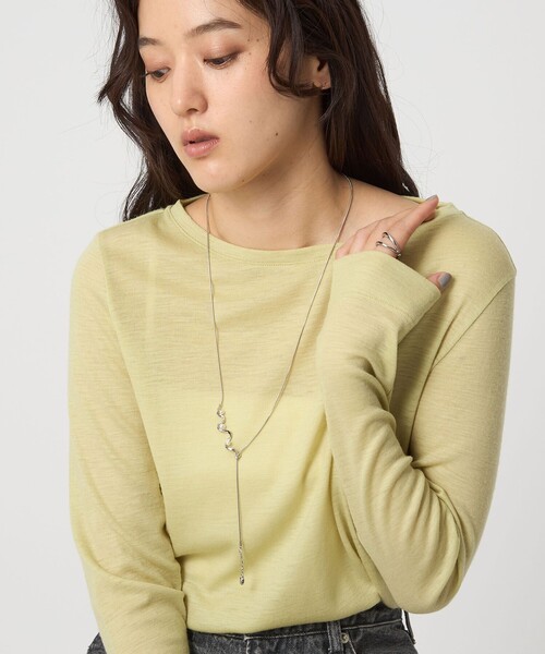 green label relaxing(グリーンレーベルリラクシング)の「ツイストバー スライド ネックレス(ネックレス・レディース・シルバー/ゴールド・FREE)」の3枚目の写真