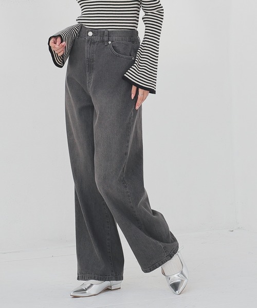 Honeys(ハニーズ)の「ストレートパンツ(股下72cm)(デニムパンツ・レディース・ブルー系その他3/グレー/ブルー系その他/ライトグレー・SS/S/M/LL/L/3L)」の2枚目の写真