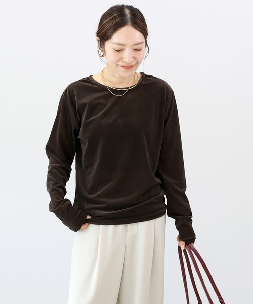 Aletta vita(アレッタビータ)の「シアーベロアプルオーバー(Tシャツ/カットソー・レディース・ブラック/オフホワイト/ダークブラウン・M)」の5枚目の写真