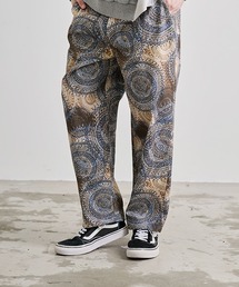 Revo.（レボ）の「Revo. ダマスクペイズリープリント セミワイド イージーパンツ（その他パンツ・メンズ）」