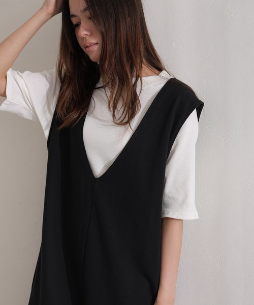 ElegChic(エレグシック)の「ミニ裏毛ディープVネックコットンジャンプスーツ(つなぎ/オールインワン・レディース・ブラック/ライトベージュ/グレー/チャコール・M/XL/4L)」の7枚目の写真