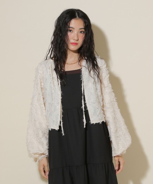 GLOBAL WORK（グローバルワーク）の「ジャガードボレロ/599661（シャツ/ブラウス・レディース・ブラック/オフホワイト・MEDIUM/LARGE）」の6枚目の写真