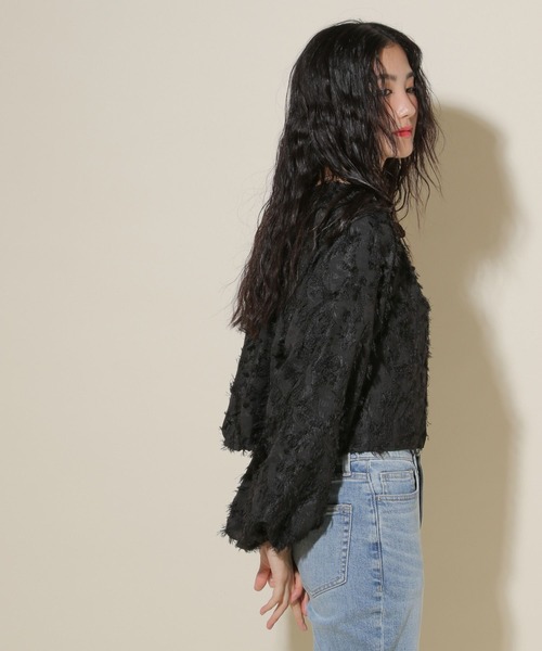 GLOBAL WORK（グローバルワーク）の「ジャガードボレロ/599661（シャツ/ブラウス・レディース・ブラック/オフホワイト・MEDIUM/LARGE）」の14枚目の写真