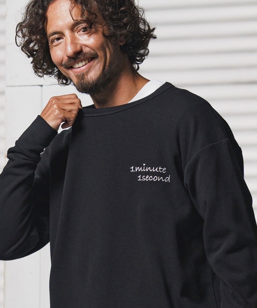 1minute 1second（ワンミニットワンセカンド）の「msw1780-back fleece trainer with cursive embroidery トレーナー(1M25F150)（スウェット・メンズ・ホワイト/チャコール/ブラック・XL/L/M/S）」の2枚目の写真