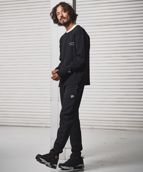 1minute 1second（ワンミニットワンセカンド）の「msw1780-back fleece trainer with cursive embroidery トレーナー(1M25F150)（スウェット・メンズ・ホワイト/チャコール/ブラック・XL/L/M/S）」の6枚目の写真