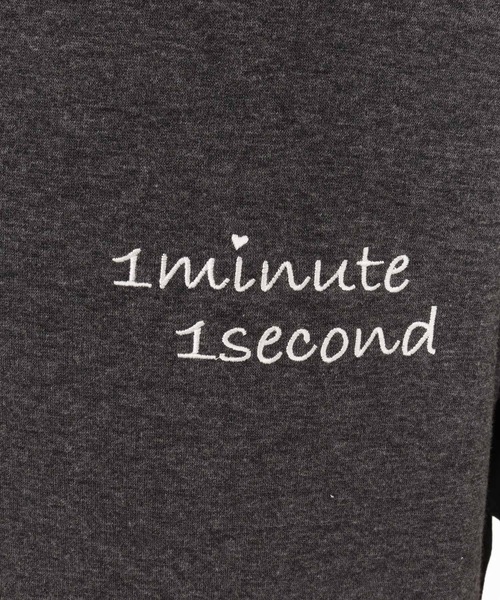 1minute 1second（ワンミニットワンセカンド）の「msw1780-back fleece trainer with cursive embroidery トレーナー(1M25F150)（スウェット・メンズ・ホワイト/チャコール/ブラック・XL/L/M/S）」の16枚目の写真