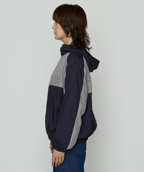 COMME CA Wardrobe（コムサワードローブ）の「パウダータフタ ブルゾン（ブルゾン・レディース・ネイビー/キャメル・FREE）」の21枚目の写真