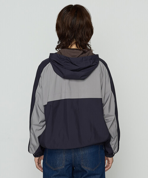 COMME CA Wardrobe（コムサワードローブ）の「パウダータフタ ブルゾン（ブルゾン・レディース・ネイビー/キャメル・FREE）」の17枚目の写真