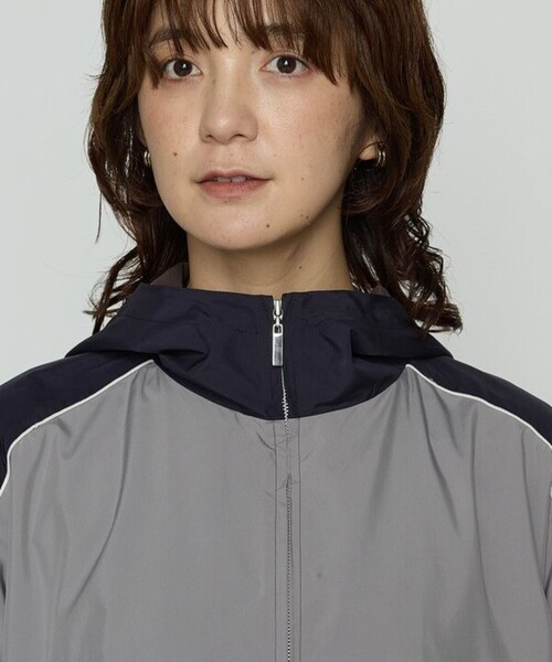 COMME CA Wardrobe（コムサワードローブ）の「パウダータフタ ブルゾン（ブルゾン・レディース・ネイビー/キャメル・FREE）」の19枚目の写真