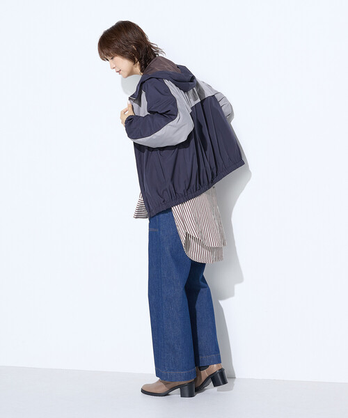 COMME CA Wardrobe（コムサワードローブ）の「パウダータフタ ブルゾン（ブルゾン・レディース・ネイビー/キャメル・FREE）」の7枚目の写真