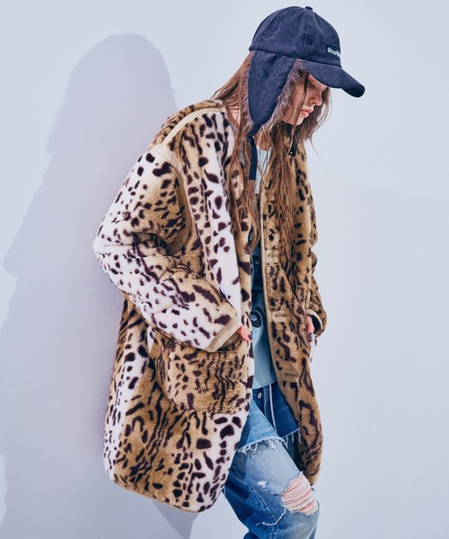 RNA（アールエヌエー）の「C0788 アニマルファーコート（ノーカラージャケット・レディース・レオパード/アイボリー・MEDIUM）」の2枚目の写真