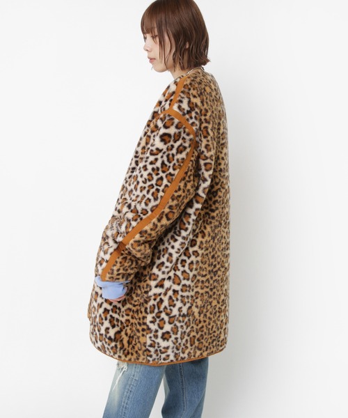 RNA（アールエヌエー）の「C0788 アニマルファーコート（ノーカラージャケット・レディース・レオパード/アイボリー・MEDIUM）」の3枚目の写真