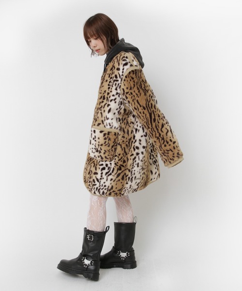 RNA（アールエヌエー）の「C0788 アニマルファーコート（ノーカラージャケット・レディース・レオパード/アイボリー・MEDIUM）」の8枚目の写真