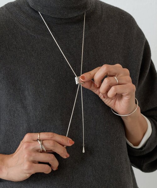 BEARDSLEY（ビアズリー）の「《追加検討中》ラリエットネックレス（ネックレス・レディース・シルバー・FREE）」の4枚目の写真