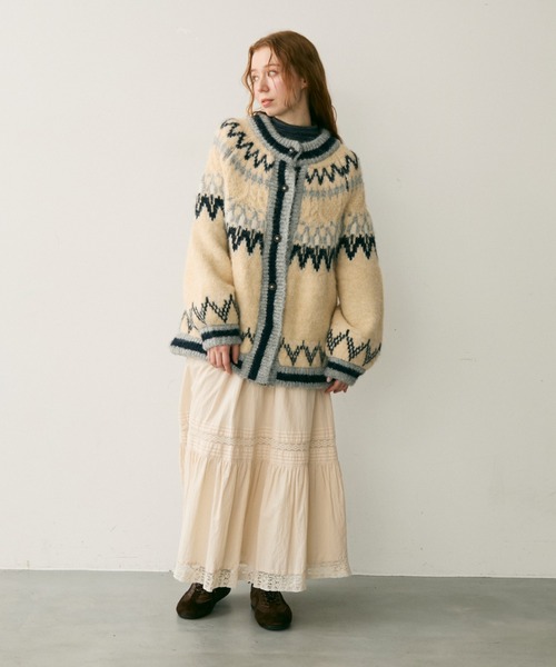 Crisp（クリスプ）の「ノルディックオーバーニットカーディガン（ブルゾン・レディース・グレイッシュベージュ/アイボリー・FREE）」の21枚目の写真