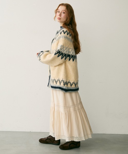 Crisp（クリスプ）の「ノルディックオーバーニットカーディガン（ブルゾン・レディース・グレイッシュベージュ/アイボリー・FREE）」の22枚目の写真