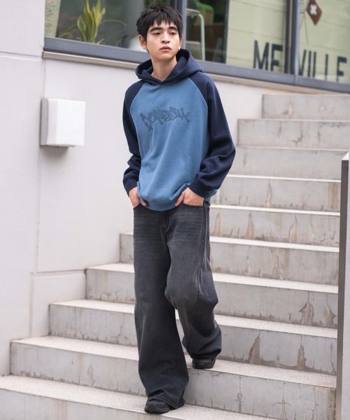 WEGO（ウィゴー）の「WEGO/ラグランプルパーカー（スウェット・メンズ・ブルー/ブラウン/スミクロ・LARGE/MEDIUM）」の15枚目の写真
