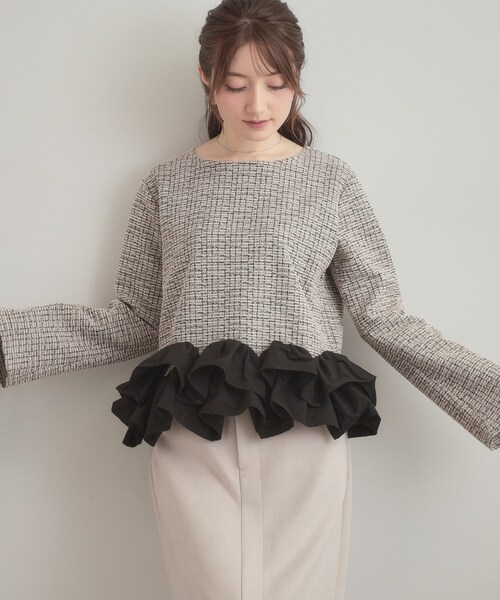 couture brooch(クチュールブローチ)の「カットツイード裾フリルプルオーバー(Tシャツ/カットソー・レディース・ベージュ系その他2/ブラック系3・40/38)」の14枚目の写真