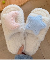 Dolce Fiora（ドルチェフィオラ）の「ミルキーウェイふわふわルームシューズ(オープントゥ）（ルームシューズ/スリッパ）」