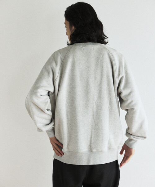 FREAK'S STORE(フリークスストア)の「COMFORT HEATHER ヴィンテージライク 裏毛ラグラン クルーネックスウェット(スウェット・メンズ・オフホワイト/チャコールグレー/ライトグレー/その他1・SMALL/MEDIUM/LARGE)」の18枚目の写真