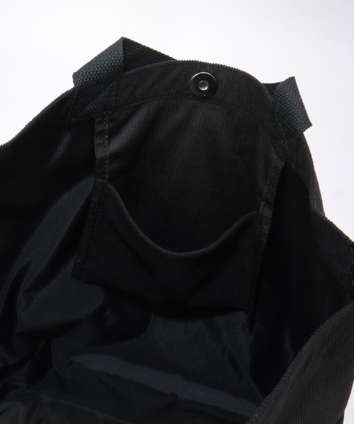 ikka(イッカ)の「Dickies ディッキーズ コーデュロイショルダーバッグ(ショルダーバッグ・メンズ・ベージュ/ブラック/ブラウン・FREE)」の14枚目の写真